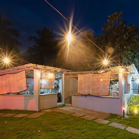 Hotel Ashvem Banyan Tree